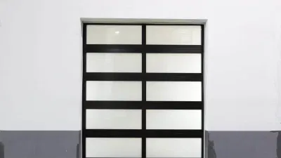  Porta per garage in plexiglass con vista completa e sovratemperatura elettrica approvata CE Sportello per garage in alluminio con apertura automatica in sezione