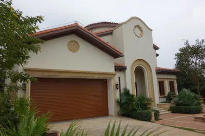  Porta auto-garage a rulli motorizzata in alluminio elettrico, porta per garage a rotelle