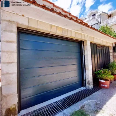  Poliuretano professionale con spessore di 40 mm all&prime;interno della porta per garage residenziale sezionale europea