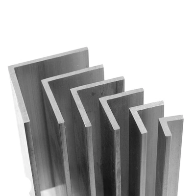 Acciaio al carbonio traforato a taglio S235JR S275jr S355JR A572 Q235 Barra angolare per porta garage