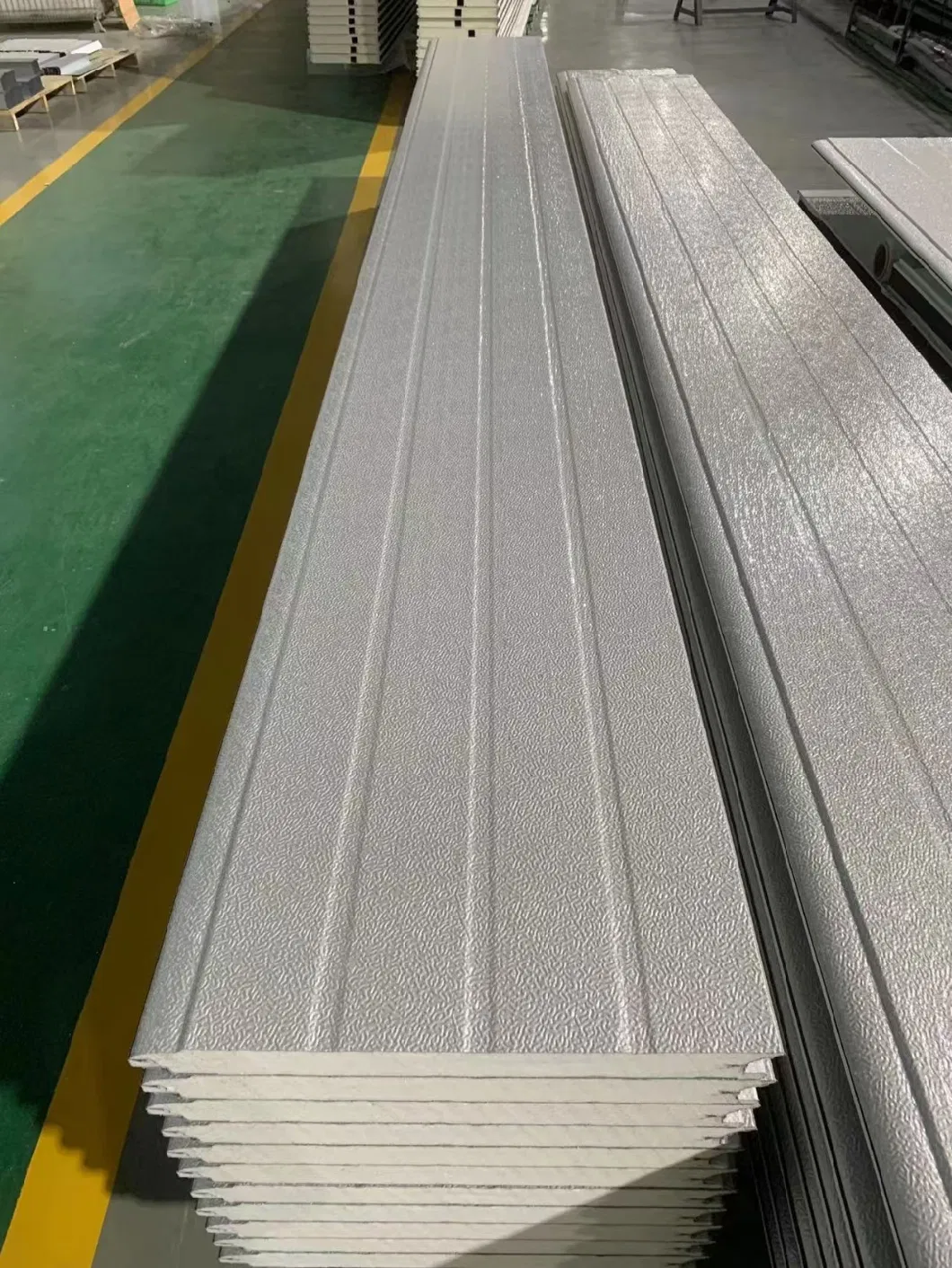 Cost-Effective PU Foam Sandwich Panel Automatic Sectional Garage Door