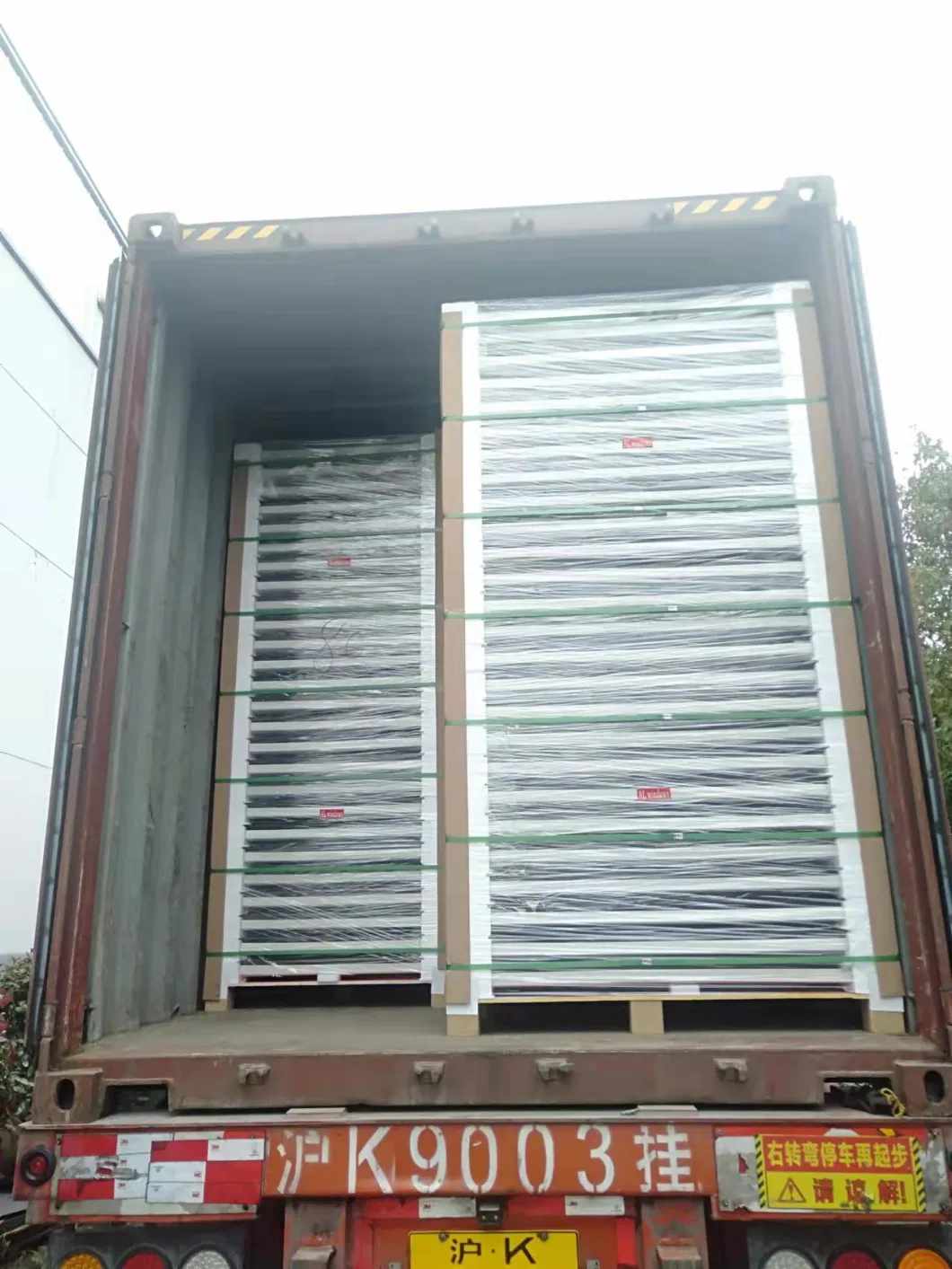 Factory Hot Sale Customized RV Caravan Side Storage Luggage Door Supplier