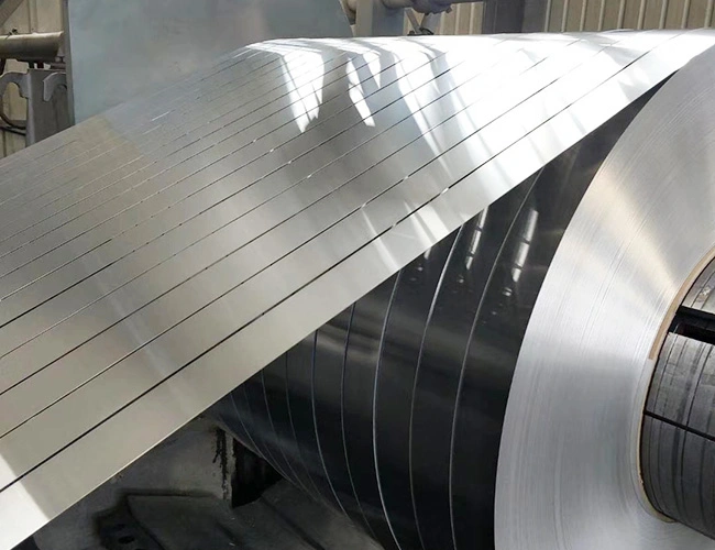Hot &amp; cold rolled strips in aluminium for industrial applications.