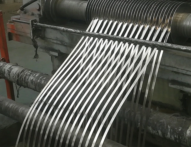 Hot &amp; cold rolled strips in aluminium for industrial applications.