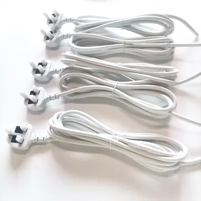 Cavo di prolunga per connettore terminale elettrico con estremità libera spellata e. Cavo di alimentazione per spina elettrica UK