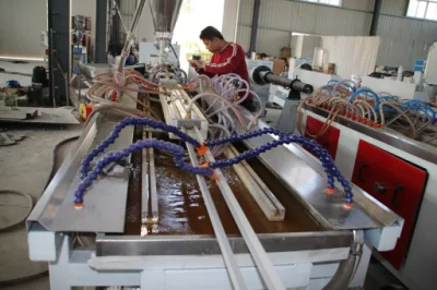 Materiali di rigonfiamento PVC filo elettrico cavo tubo cavo tubo tubo cavo tubo cavo cavo cavo tubo cavo Linea di produzione per estrusione di condotti