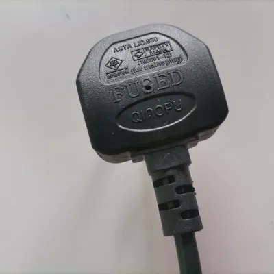 Connettore maschio principale per cavo per bollitore a 3 pin BSI standard da 1,8 m. Cavo CA con estremità del cavo di alimentazione femmina IEC C13 per Computer