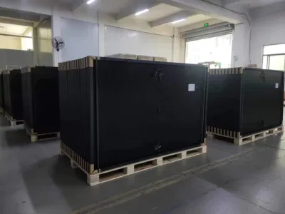 Telaio in silicone nero a semicella da 300 W 370 W e 400 W. Pannelli solari per sistemi di tetto per casa