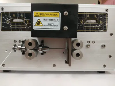 Macchina spelafili per cavo automatico USB Macchine per cavo USB di montaggio
