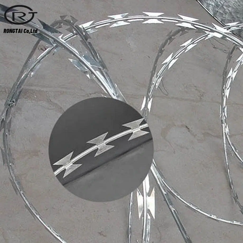 Bto-22 450mm Galvanized Razor Blade Wire for Security Fence Concertina Barbed Wire