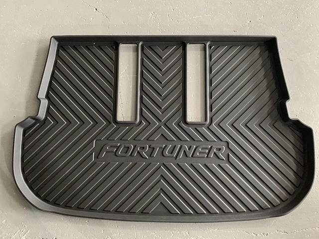 Factory Carpet Auto Floor Trunk Mat Custom Car Mat for Toyota Fortuner