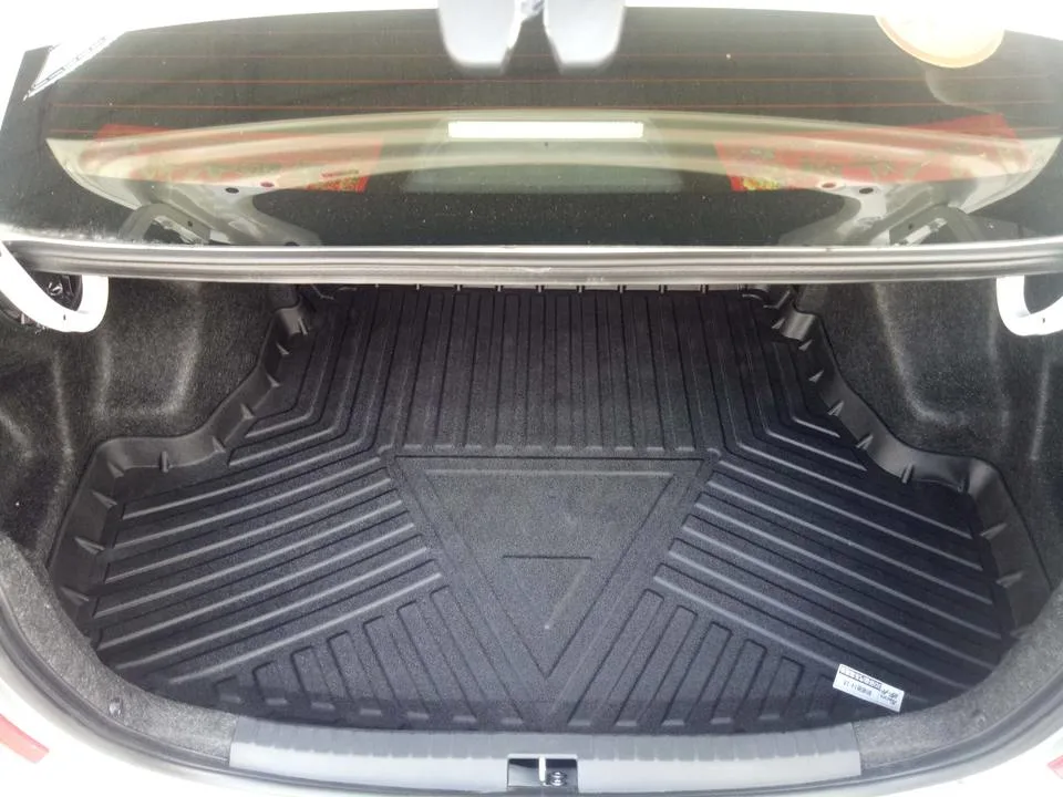 Anti-Slip Tpo Plastic Custom Floor Mats Car Carpet Chrysler-300-2015