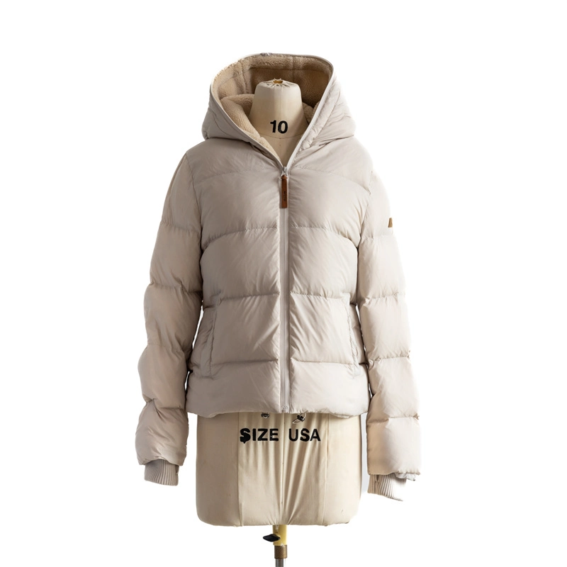 Women&prime; S High Quality Puffer Jacket OEM