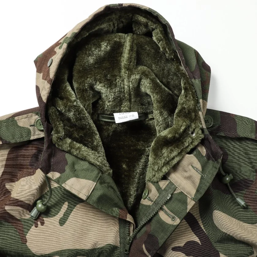 Dust-Proof Anti-Static Soft Shell Tactical Army Style Colour Jacket in China