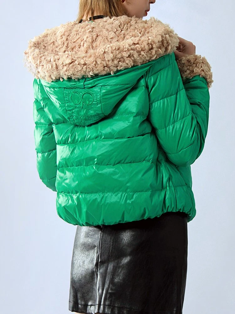Winter Polyester Black Fashion and Functional Superlight Down Jacket Factory Supplier 2024 New Styel Green Color