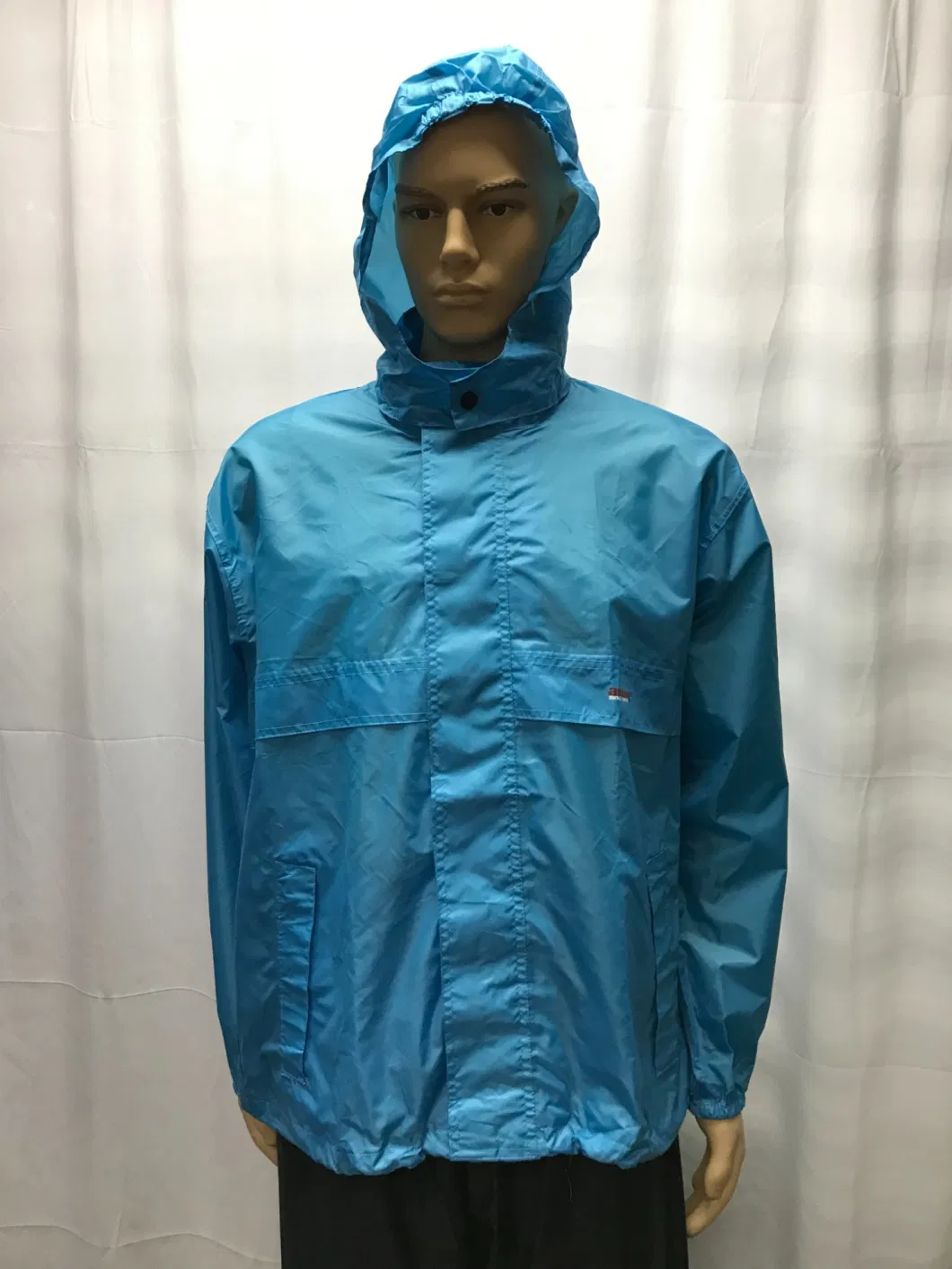 Waterproof Lightweight Jacket Custom Hooded Windbreaker Jacket Sports Coat
