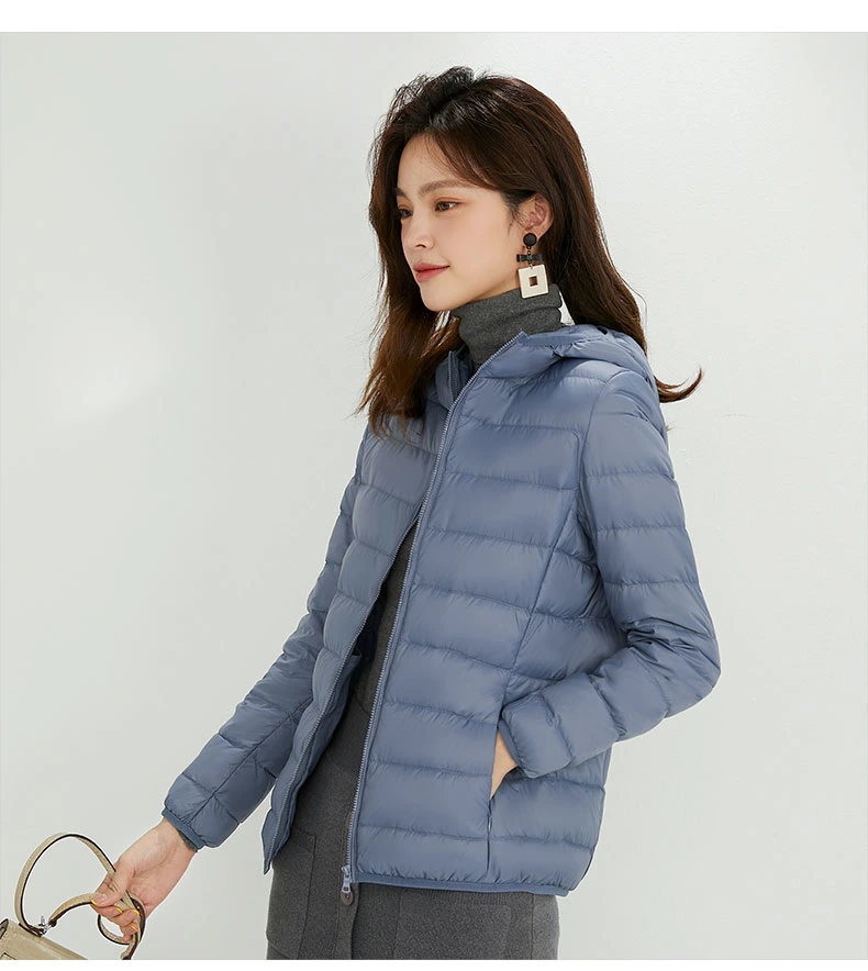 Factory Elegant Puffer Jacket Lady Short Duck Down Jacket with Hat