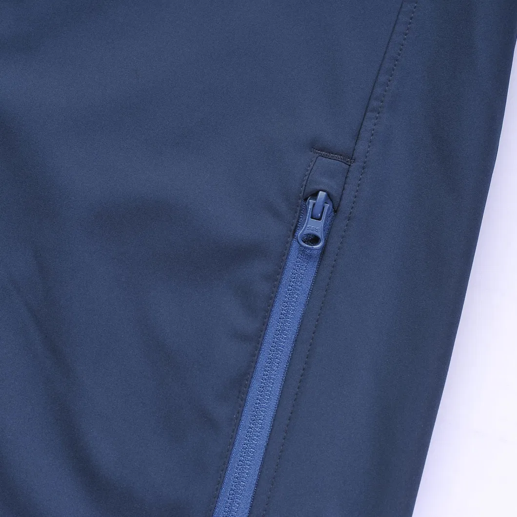 Men Waterproof Windproof Breathable 75D Softshell Jacket with Hood
