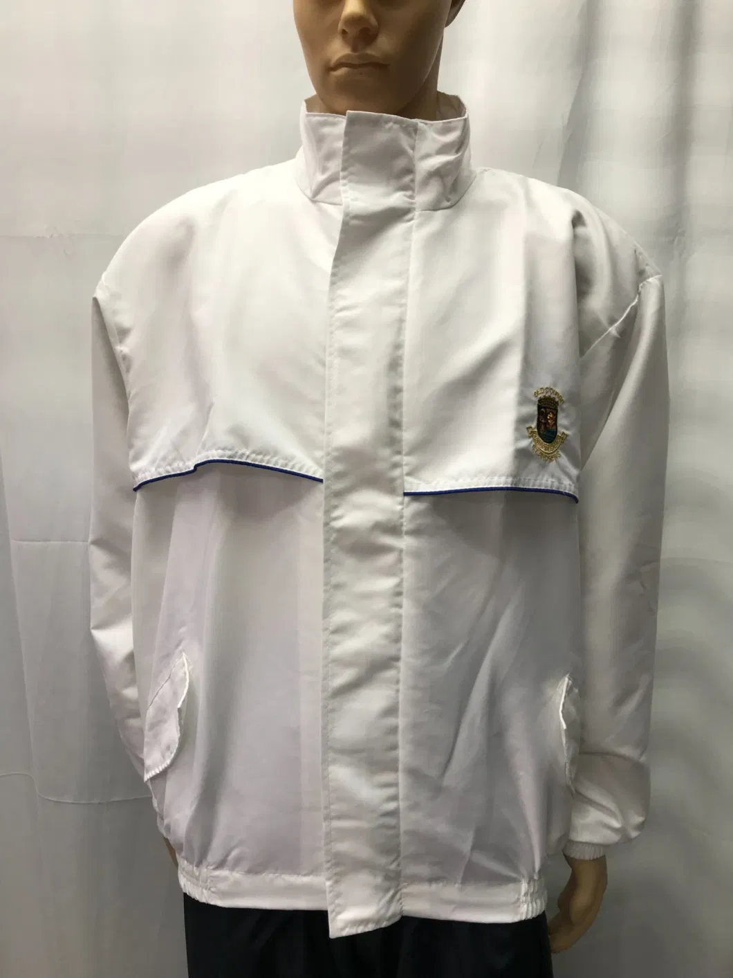 OEM White Golf Sports Jacket Waterproof Windbreaker for Men