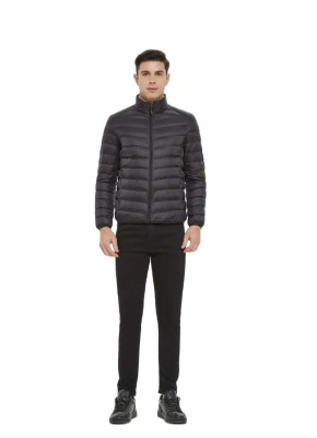  Comercio al por mayor OEM/ODM Hombres Mujeres Packable Water-Resistant reacción en el exterior de invierno ligero Down Jacket
