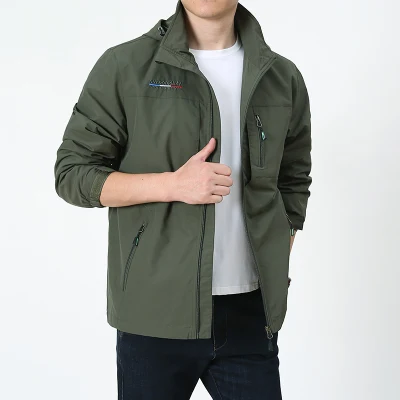 Chaquetas de senderismo al aire libre personalizadas de fábrica Chaqueta impermeable de algodón caliente Ropa deportiva
