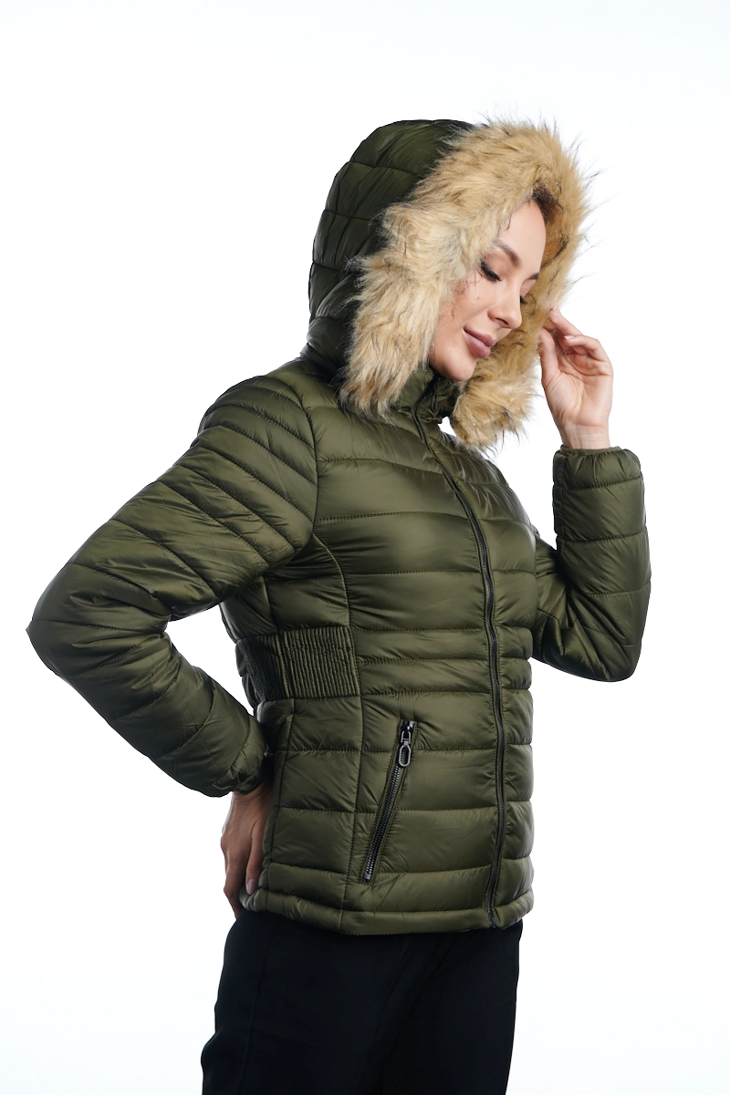 New Outdoor Women Hood Fur Padded Quilted Warm Jacket for Winter and Autumn