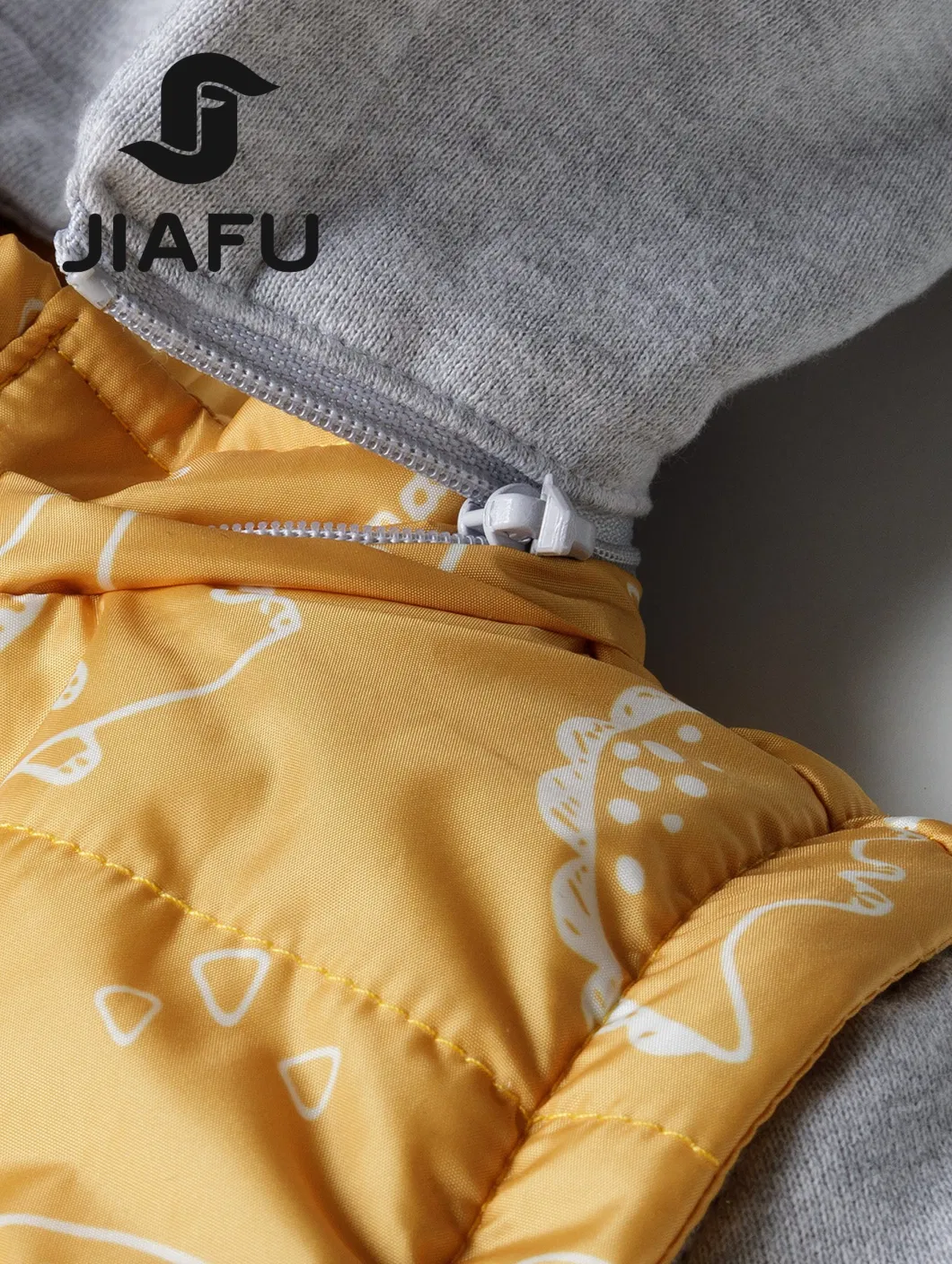 Fashion Custom Waterproof Baby Girl Padding Jacket with Detachable Hood &amp; Detachable Sleeve