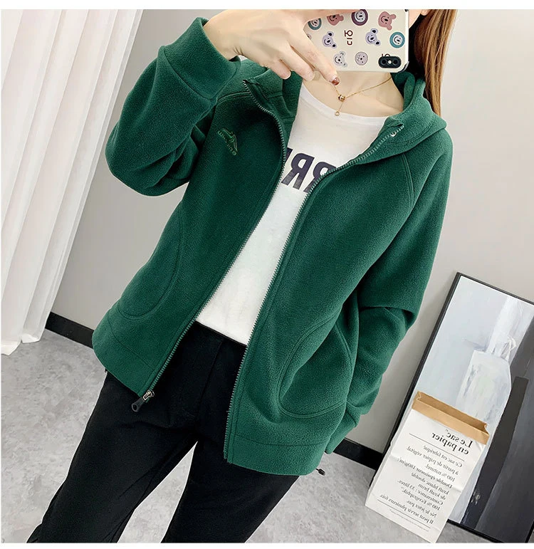 Autumn and Winter Outdoor Warm Fleece Jacket Women&prime; S Coat Sports