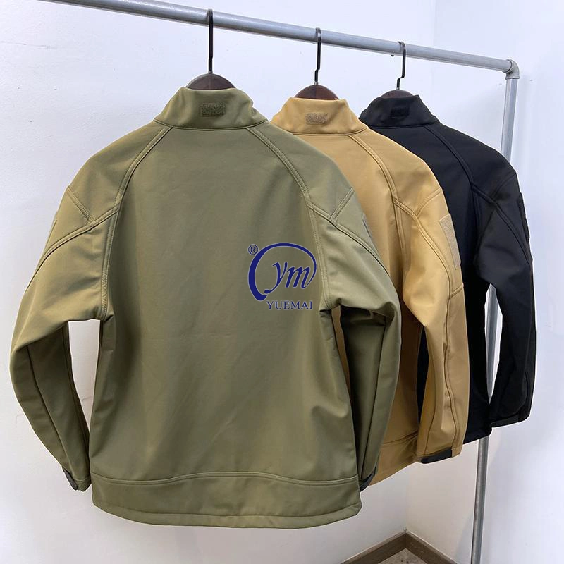 Yuemai Wholesale Windproof Warm Fleece Solid Color Stand Neck Softshell Biker Jacket