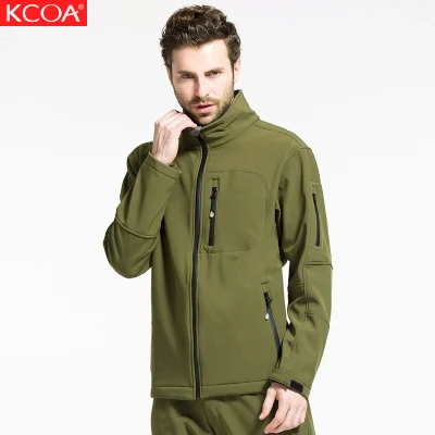 OEM China Factory Outdoor Sports giacca Softshell uomo da pioggia personalizzata