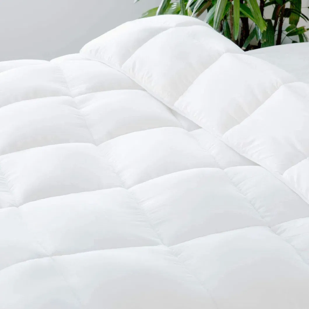 Customized King/Queen Size White Goose Duck Feather/Down Filled Bedding Comforter