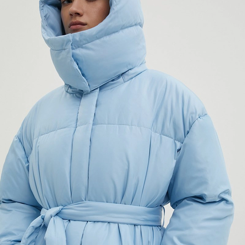 Current Season Fashion Autumn-Winter Lady Warm Nylon Creamy Fit Wrapped Puffer Down Jacket with a Hood in Blue for Casual