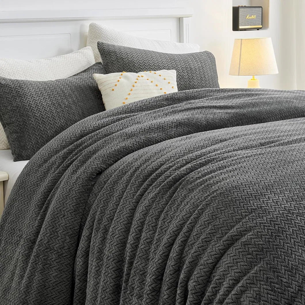 Eco-Friendly Wholesale 100% Polyester Fleece Winter Bedding Set Bed Sheet 3 PCS Comforter Duvet Cover Set