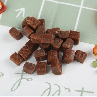 Commercio all&prime;ingrosso snack manzo granulare Strip di manzo sfuso formazione di carne cubica Premiare il cibo per cani