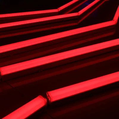 Tubo LED Magic Dream Color RGB impermeabile da 24 V di alta qualità Barra luminosa lineare