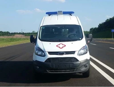Poweam, guida a sinistra o a destra, ambulanza