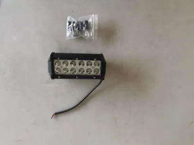 Barra luminosa a LED lunga universale per uso automobilistico HC-B-33056
