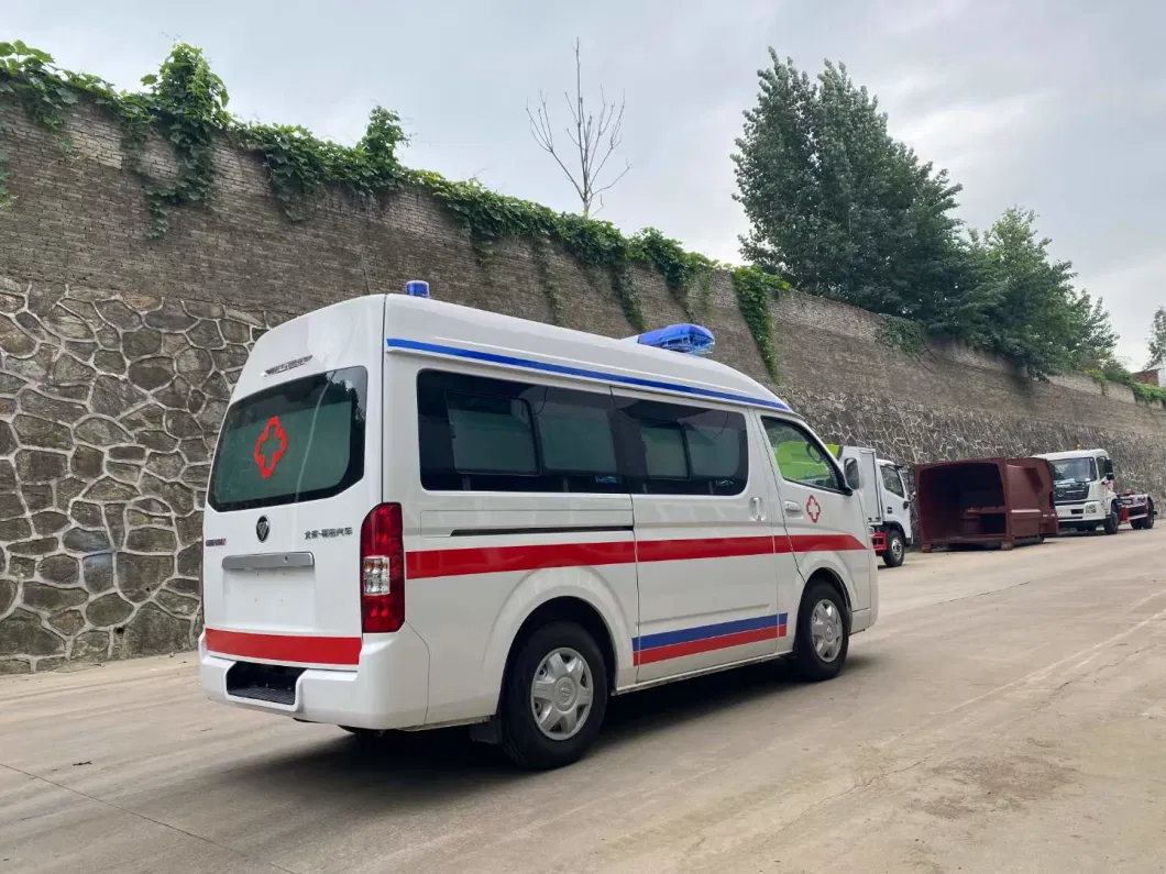 Foton G7 Gasoline Ambulance Car with Medical Equipment