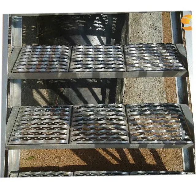 Decorative Perforated Anti Slip Metal Sheet Tread Plate Grate