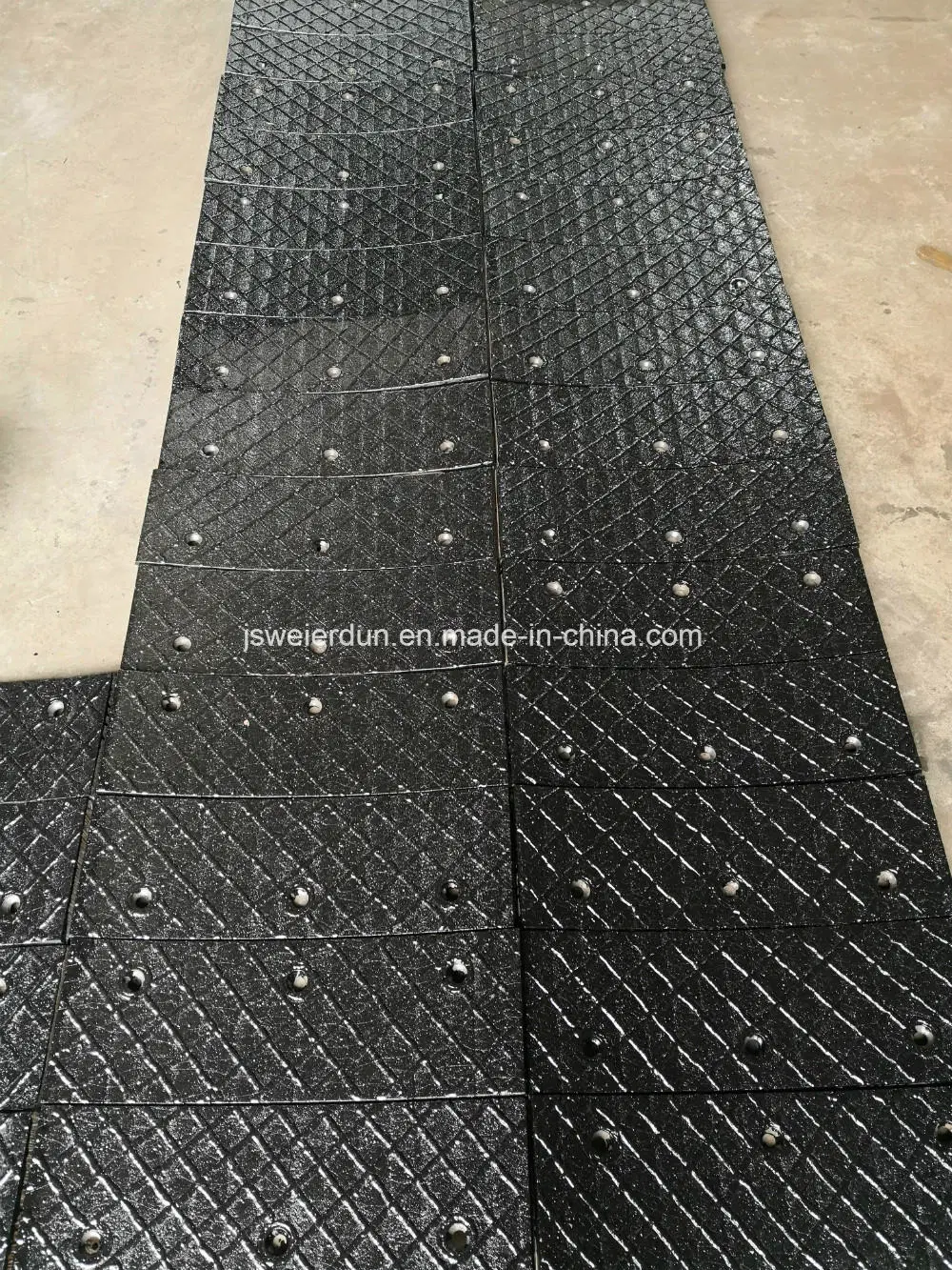 Raw Mill Scraper Wear Liner Wear Resistant Alloy Steel Machinery Part