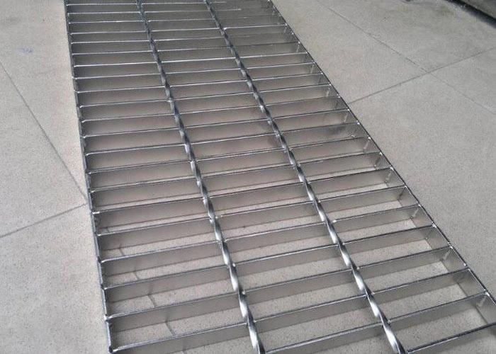 I Bar Type Steel Grating Galvanized Serrated Steel Driveway Grates Grating