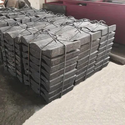 Parti di usura personalizzate per liner per laminatoio a sfere, cromate medio legato Parti della macchina da miniera con piastra di rivestimento per laminatoio a sfere in acciaio