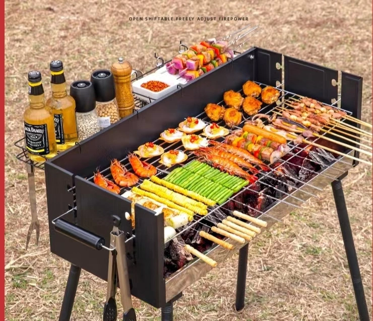 2022 New Trends Durable Outdoor Kitchen Barbecue Grills Corten Steel Barbeque Charcoal Fire Table Durable BBQ Grill