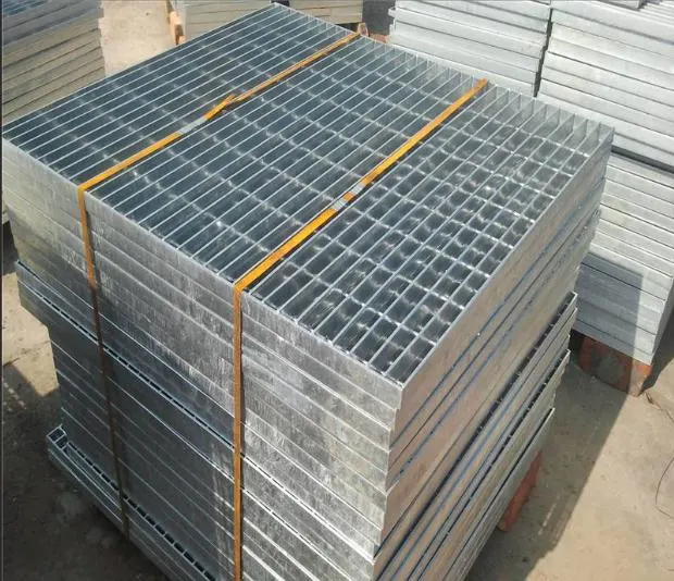 China Flat Shape Customized Floor Mesh Stainless Steel Grating Plate