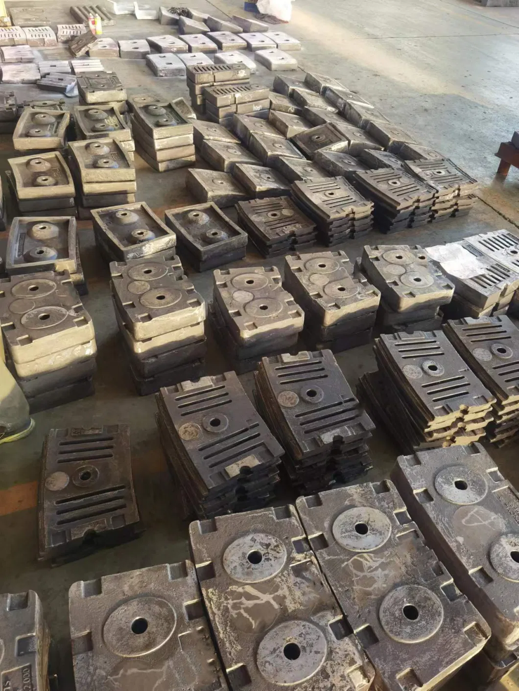 High Chrome Made Ball Mill Liner Casting Wear Part for Mixers