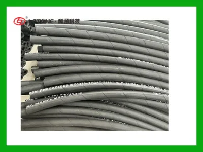 En856-4sp 4 Wire Spiral Hydraulic Rubber Hose Oil Resistant Sythentic Rubber 4 Layers of Spiraled High Tensile Steel Wire