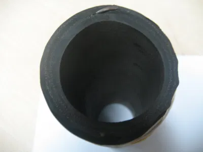  Manguera hidráulica resistente al aceite de material de caucho duradero de alta calidad SAE R4