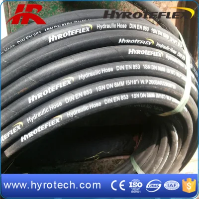 Un cable trenzado manguera de alta presión Manguera hidráulica resistente al aceite SAE 100R1A