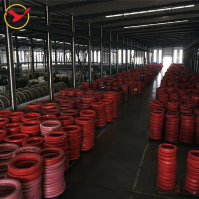 Manguera hidráulica de tubo de aceite de goma de nitrilo negro de alta presión y flexible.