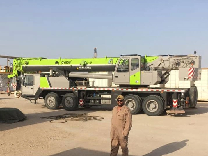 Good Condition 80 Ton Hydraulic Heavy Mobile Truck Crane with Cheap Price Qy80V